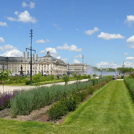 And Golf Bassins A Flot Bordeaux